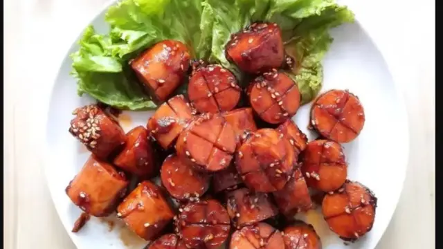 Sosis Barbekyu.  foto:  Instagram @dellasuzura