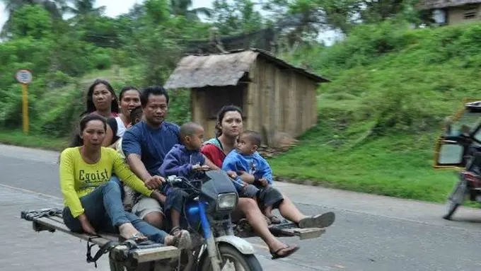 Ojek Palang, Transportasi Unik yang Cuma Ada di Indonesia!