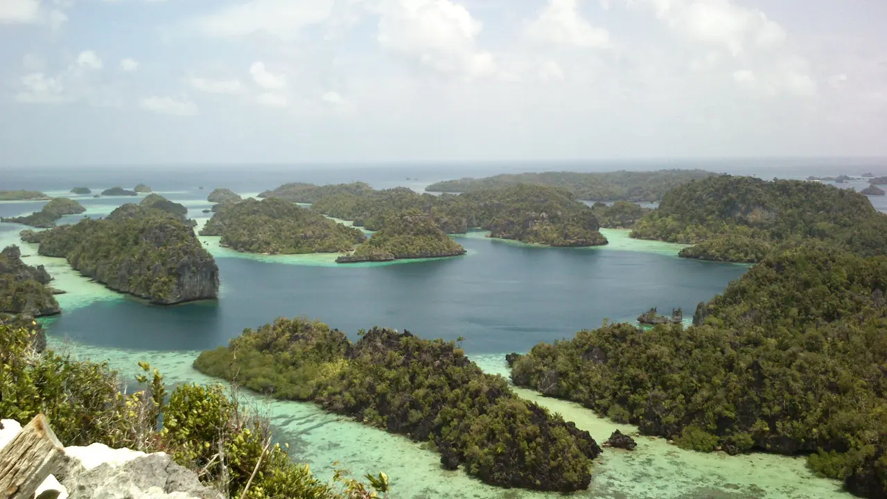 Foto Ikonik Raja Ampat dan Cerita di Baliknya