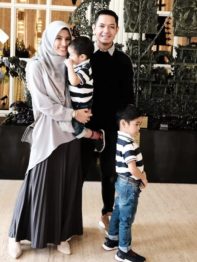 [Fimela] Dude Harlino