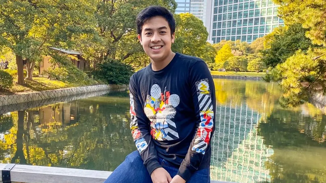 FOTO: Gaya Casual Jerome Polin, Tetap Stylish