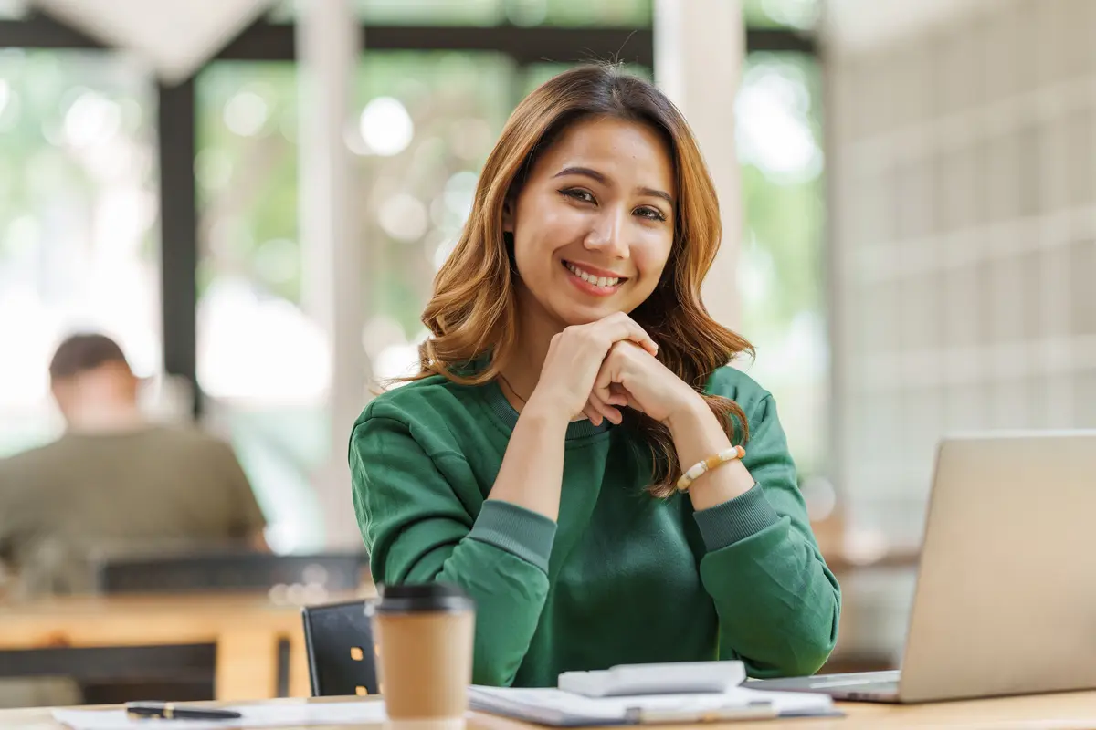 perempuan dan 9 mei hijau 1