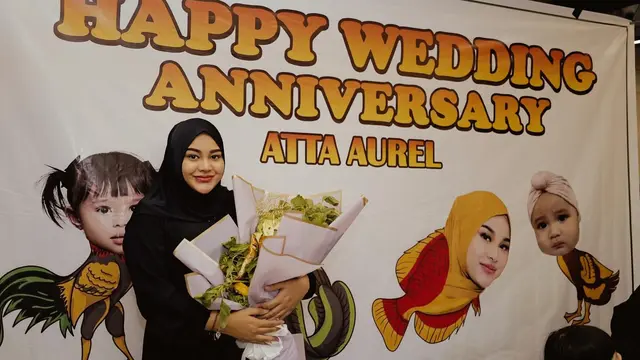 Bertema Pecel Lele, Ini 7 Momen Atta Halilintar dan Aurel Rayakan Anniversary