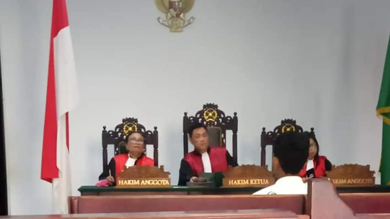 ILUSTRASI : Suasana persidangan di Pengadilan Negeri Ambon, Kamis 12 Maret 2020