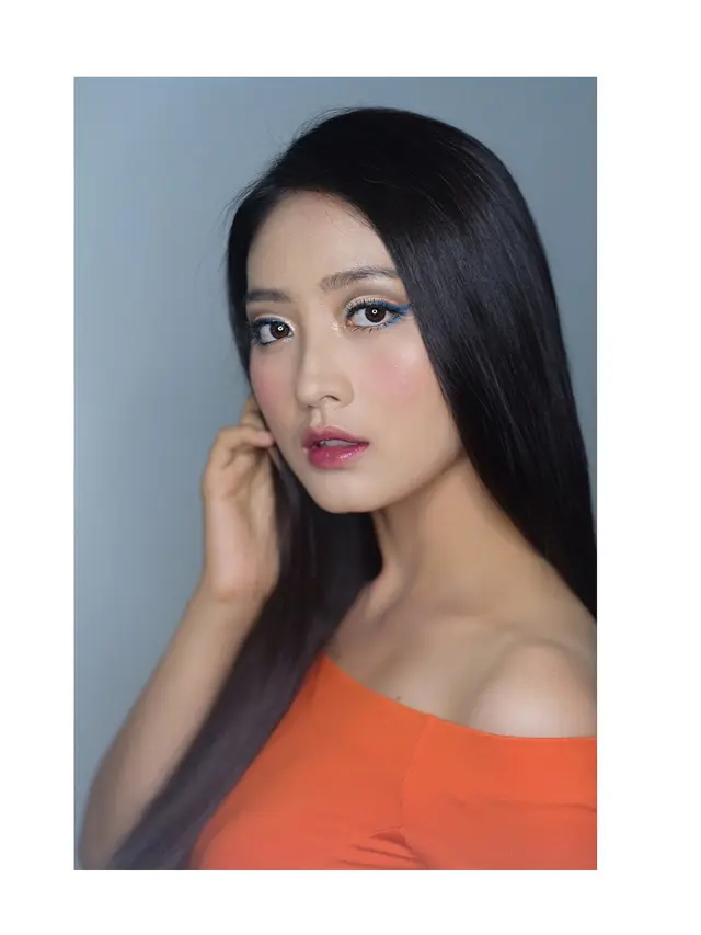 Biasa Natural, 6 Potret Natasha Wilona dengan Makeup Tebal Ini Bikin Pangling