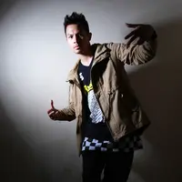 Bergaya ala rapper ternyata sukses membuat (Foto: Muhammad Akrom Sukarya)