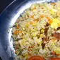 Resep nasi goreng mentega untuk menu sahur yang praktis dan lezat (dok.YouTube/ Domo Bramantyo)