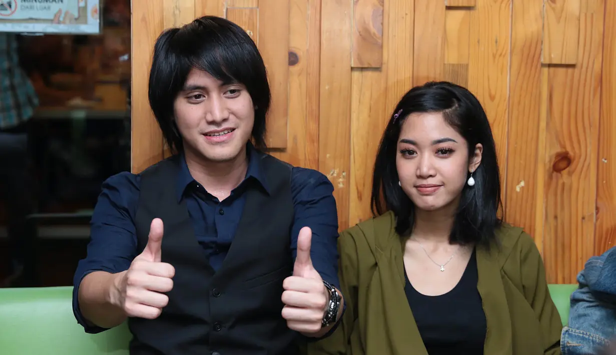 Beberapa waktu lalu, beredar kabar uang manajemen Vierratale digelapkan oleh manajernya, Deni Irawan. Setelah ada permintaan maaf dari manajernya, permasalah tersebut berujung damai. (Deki Prayoga/Bintang.com)