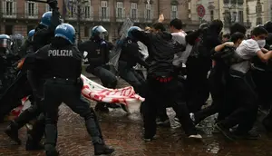 Demo Biaya Hidup di Italia Berujung Ricuh, 28 Orang Ditangkap