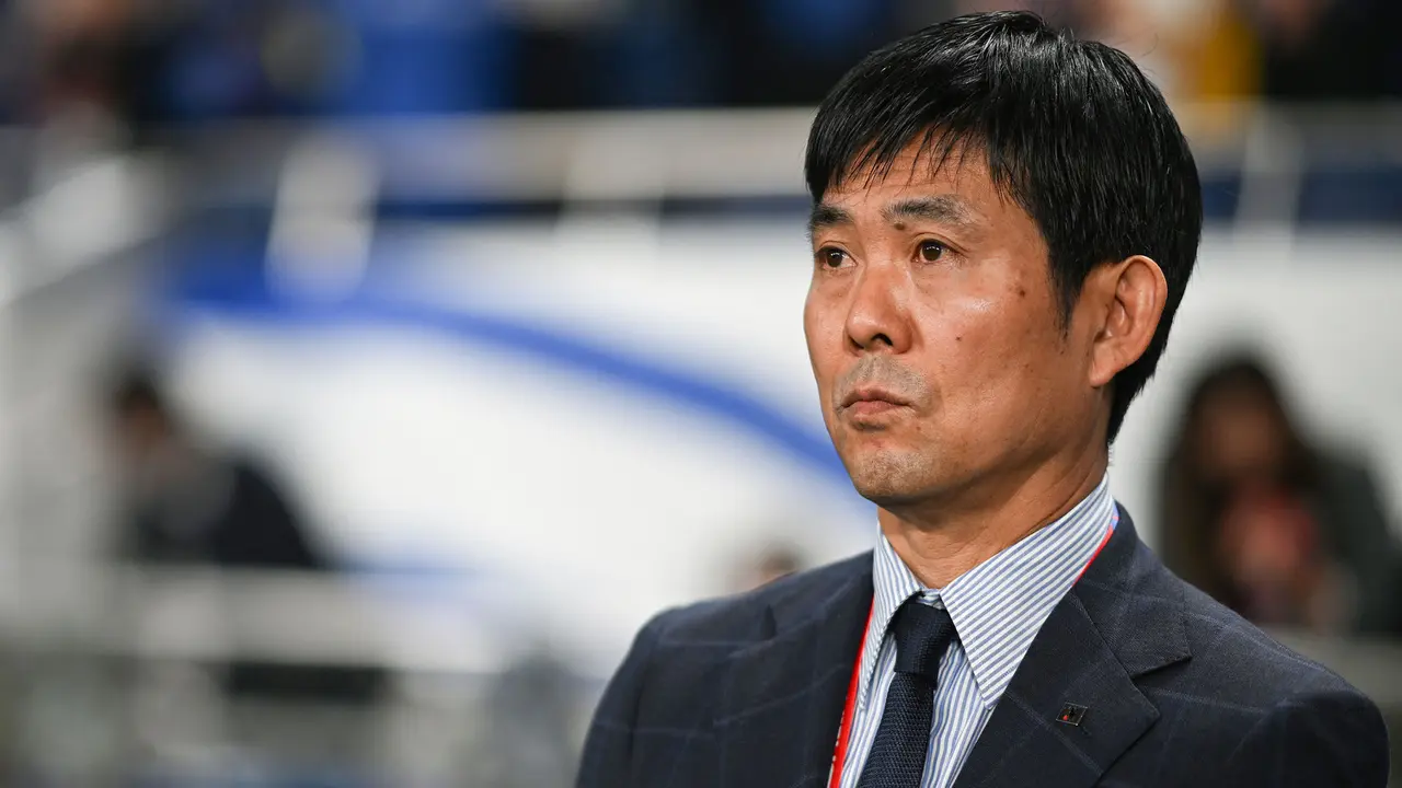 Foto: Gawang Zion Suzuki Ternodai Pemain Sendiri saat Jepang Jamu Australia di Kualifikasi Piala Dunia 2026