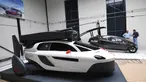 Tampilan prototype atau purwarupa mobil terbang 3A-AGII dan PH-PAV yang berada di perusahaan PAL-V di Raamsdonksveer, Belanda (30/5). Setelah melakukan pengujian perusahaan tersebut akan melakukan sertifikasi mobil terbangnya. (AFP Photo/Emmanuel Dunand)
