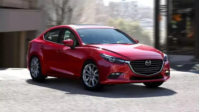 Mazda3 sedan (Foto:Edmunds)