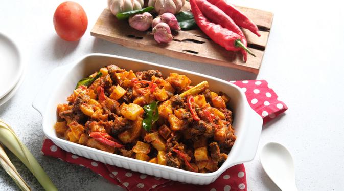 Menu Hari Ini Nasi Kacang Merah Sambal Goreng Kentang Dan Tumis Brokoli Wortel Lifestyle Fimela Com
