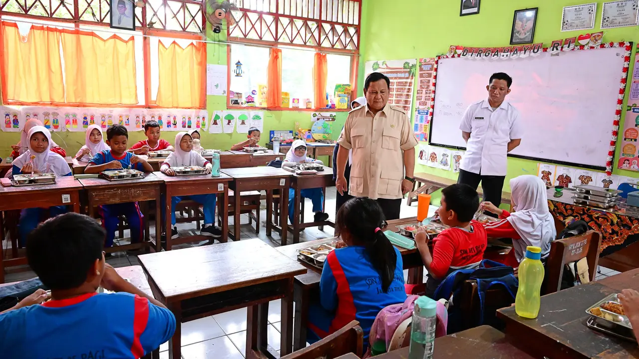 Momen Prabowo Sidak Program Makan Bergizi Gratis di Jaktim