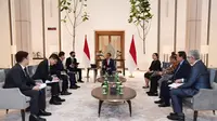 Presiden Jokowi bertemu Ketua Majelis Nasional Korea Selatan, Kim Jin-pyo di Pangkalan TNI AU Halim Perdanakusuma, Jakarta Timur. (Foto: Lukas - Biro Pers Sekretariat Presiden)
