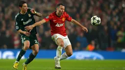 Gelandang asal Wales, Ryan Giggs pensiun pada usia 40 tahun. Giggs merupakan salah satu legenda Manchester United dengan prestasi 13 gelar Premier League, empat gelar Piala FA, dan dua gelar Liga Champions. (AFP/Andrew Yates)