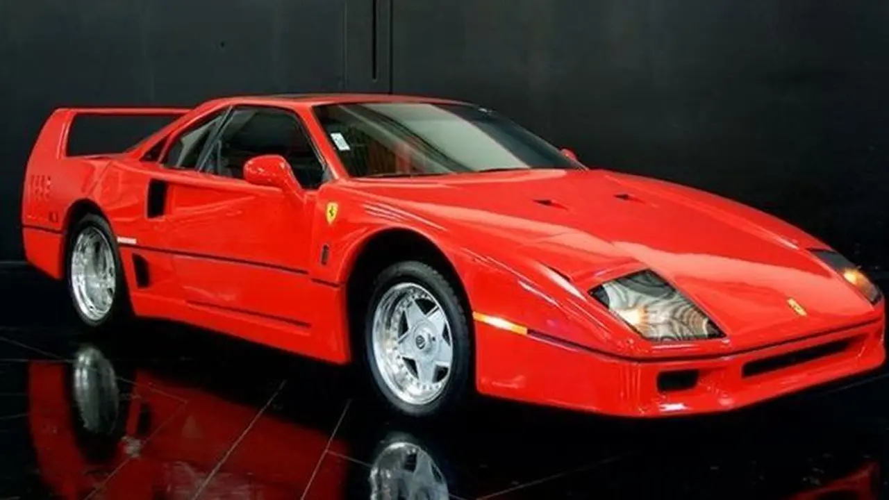 Replika Ferrari F40