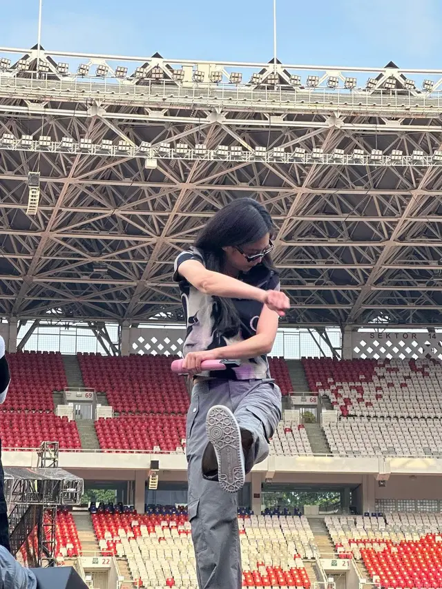 Jennie Blackpink unggah foto konser Born Pink Jakarta (Foto: IG jennierubyjane)