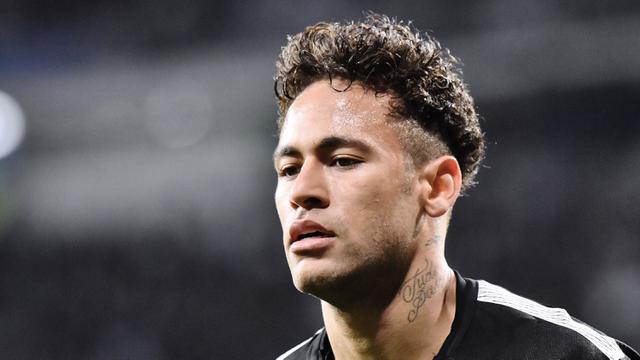 Neymar Menjawab Rumor Hengkang Ke Real Madrid Dunia Bola Com