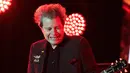 <p>Gitaris band rock Amerika Serikat Green Day, Jason White tampil pada akhir pekan Formula 1 Grand Prix Amerika Serikat 2022 atau F1 GP Amerika Serikat 2022 di Sirkuit Amerika, Austin, Texas, Amerika Serikat, 21 Oktober 2022. F1 GP Amerika Serikat 2022 diselenggarakan dari tanggal 22 sampai 24 Oktober 2022. (SUZANNE CORDEIRO/AFP)</p>