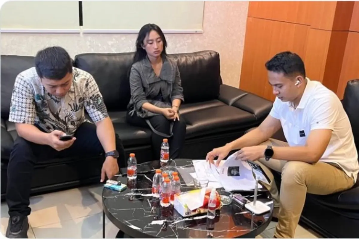 Pria yang Meneror Teman SMP Selama 10 Tahun karena Dikasih Uang Jajan Rp5 Ribu Akhirnya Ditangkap