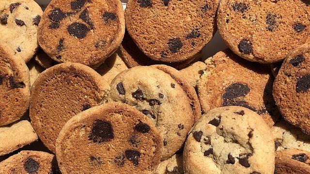 Quick Chocolate Chip Cookies