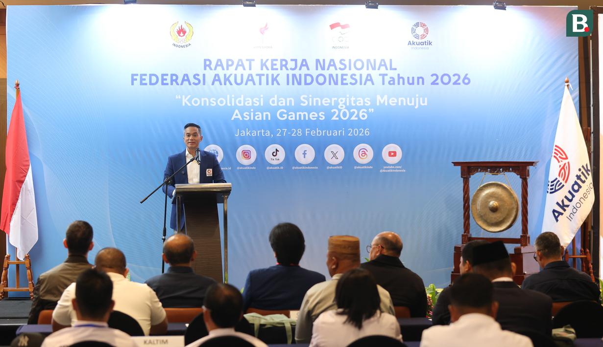 Ketua Umum Akuatik Indonesia, Anindya Bakrie, memberi sambutan saat Rakernas Akuatik Indonesia di Hotel Arya Duta, Jakarta, Sabtu (28/2/2026). (Bola.com/M Iqbal Ichsan)