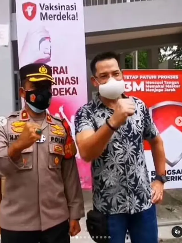 6 Potret Aksi Ari Wibowo Ajak Warga Untuk Vaksin Ini Curi Perhatian