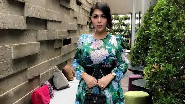 Lewat Akun Instagramnya, Gebby Vesta Menangis Akui Dirinya Transgender