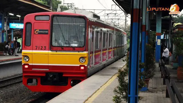 Nikmati Nuansa 'Earth Hour' di KRL Jakarta-Depok-Bogor Hari Ini