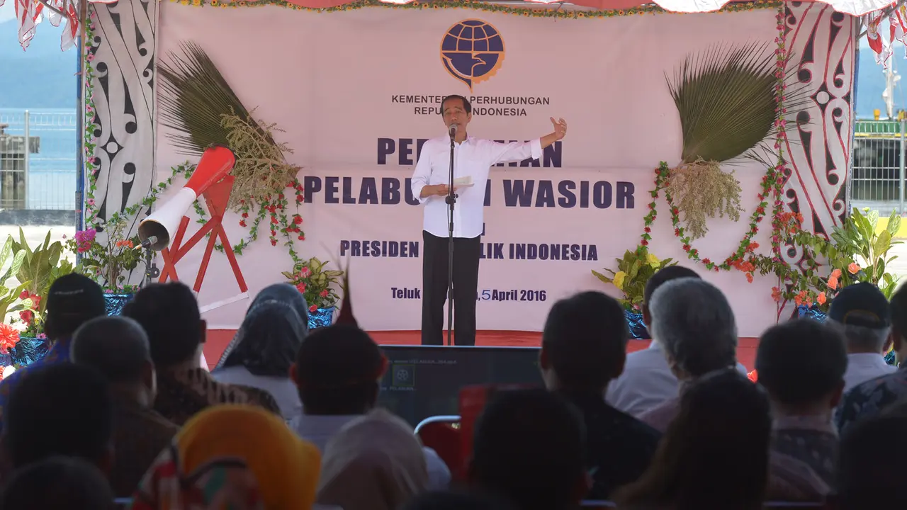 20160405- Jokowi Resmikan Pelabuhan Wasior di Papua Barat- Biro Pers Presiden