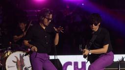 Penampilan The Changcuters pada Grand Final AXIS Nation Cup 2024 di Indonesia Arena, GBK, Jakarta, Sabtu (16/11/2024). (Bola.com/Muhammad Iqbal Ichsan)