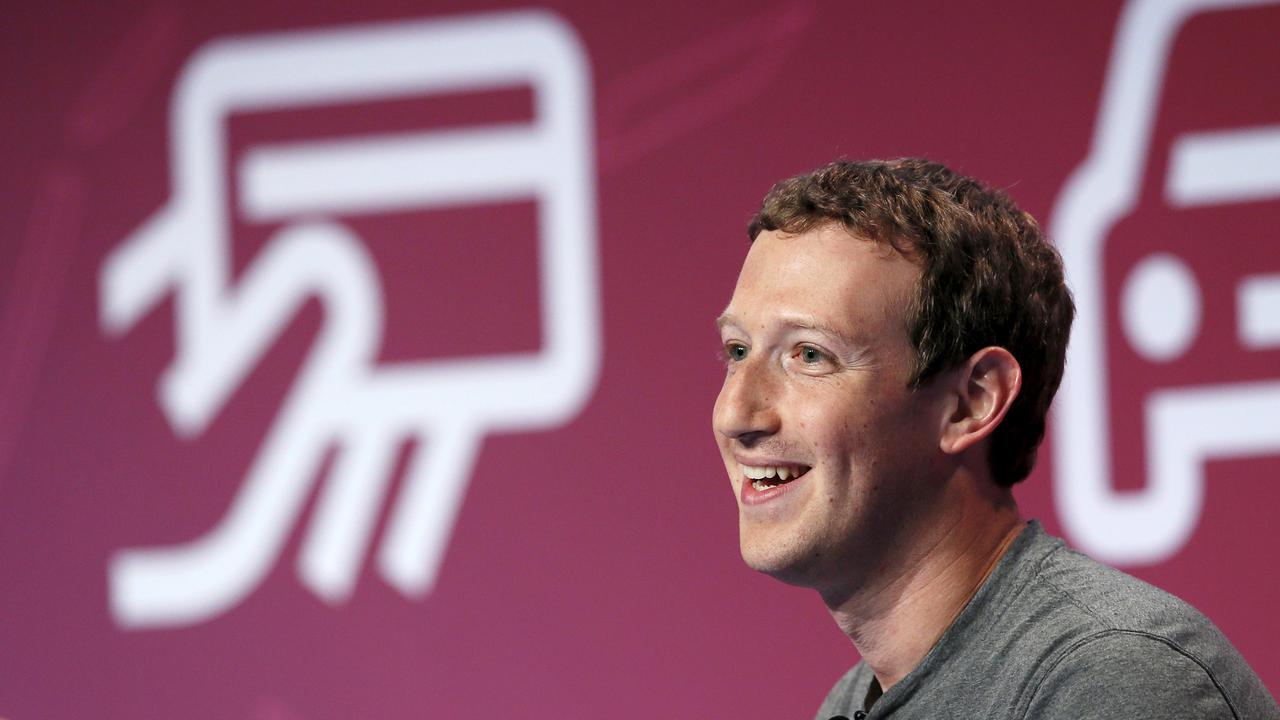 20160223-Senyum Semringah Mark Zuckerberg di Mobile World Congress 2016-Barcelona