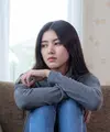 Temukan cara mengelola stres tanpa kehilangan arah di sini dengan lembut, sadar, dan penuh kasih pada diri sendiri. (Foto dok: Freepik/jcomp).
