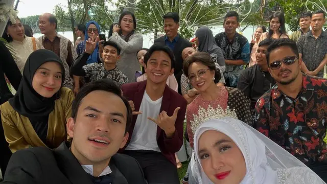 https://www.instagram.com/rizkynazar20/