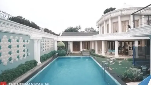 Ashanty dan istana cinere yang selesai direnovasi (YouTube/The Hermansyah A6)