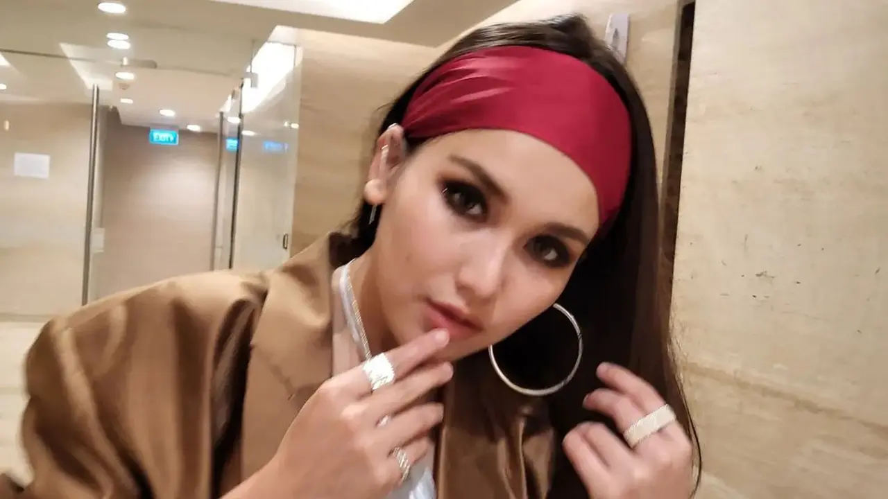 7 Potret Ayu Ting Ting Disebut Bak Idol K-Pop Ini Jadi Sorotan