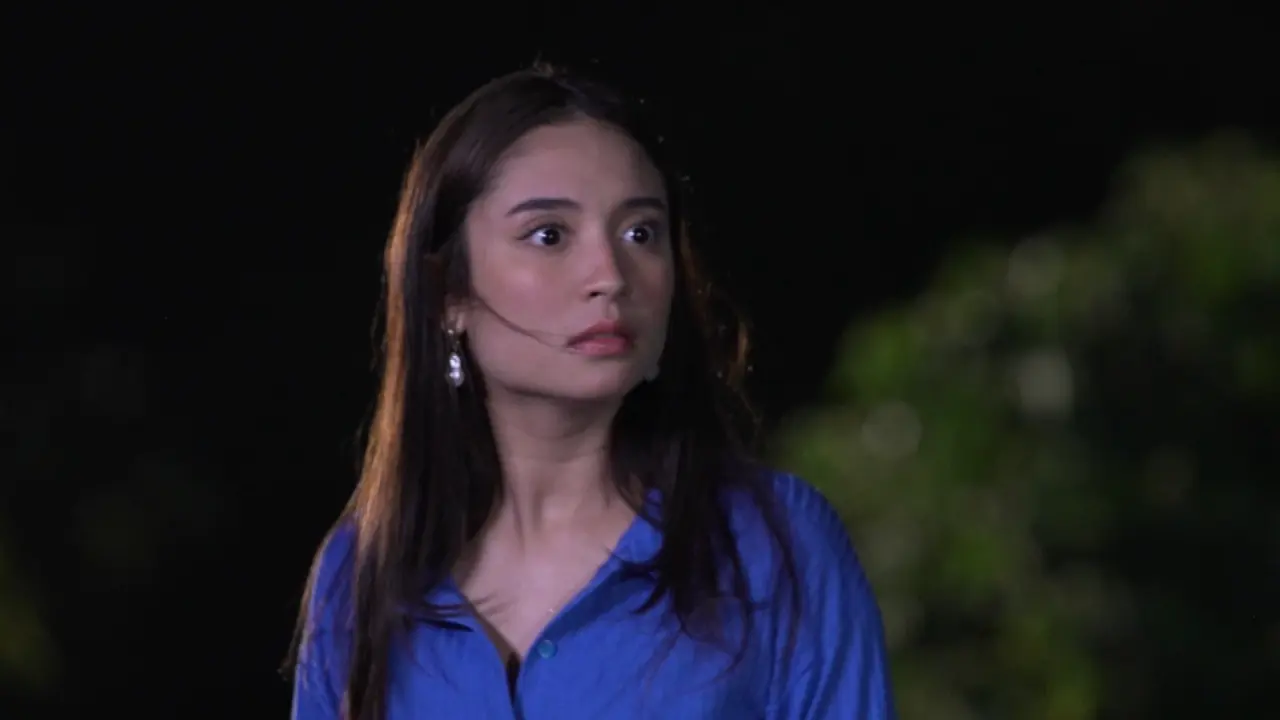 Di Antara Dua Cinta