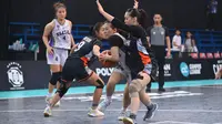 Pertandingan semifinal Campus League 2026 Basketball The Nationals kategori putri antara Soegijapranata Catholic University (SCU) melawan Universitas Kristen Satya Wacana (UKSW) yang berlangsung di Basketball Court Universitas Pelita Harapan (UPH), Karawaci, Tangerang, Banten, Jumat (12/6/2026). (Bola.com/Campus League)