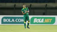 Rachmat Irianto - Pemain asli Surabaya ini adalah anak dari legenda Bajul Ijo, Bejo Sugiantoro. Jebolan tim Indonesia Muda Surabaya ini kini menjabat sebagi kapten di sepanjang gelaran Piala Menpora 2021. (Bola.com/M Iqbal Ichsan)