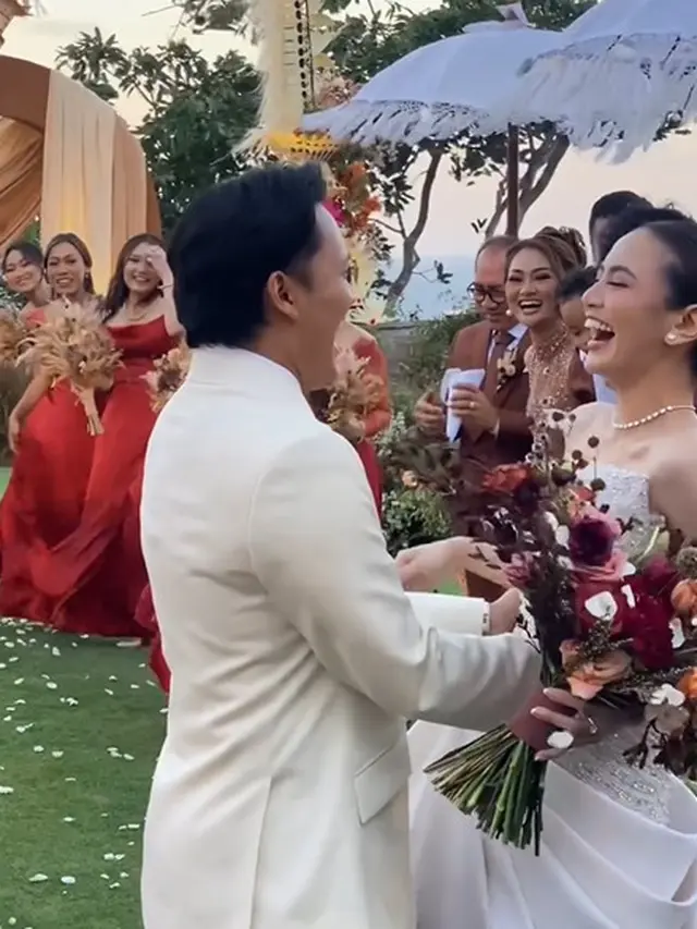 Resepsi kedua Mahalini dan Rizky Febian (Instagram/thebridestory)