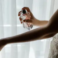 Pilihlah jenis Eau de Toilette (EDT) atau body mist. (Foto/Dok: freepik.com/bearmoney)