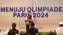 <p>Ketua Umum NOC Indonesia, Raja Sapta Oktohari menyampaikan sambutan saat acara doa bersama untuk kesuksesan skuad bulu tangkis Indonesia menuju Olimpiade Paris 2024 di Pelatnas PBSI Cipayung, Jakarta, Kamis (11/7/2024). (Bola.com/Abdul Aziz)</p>