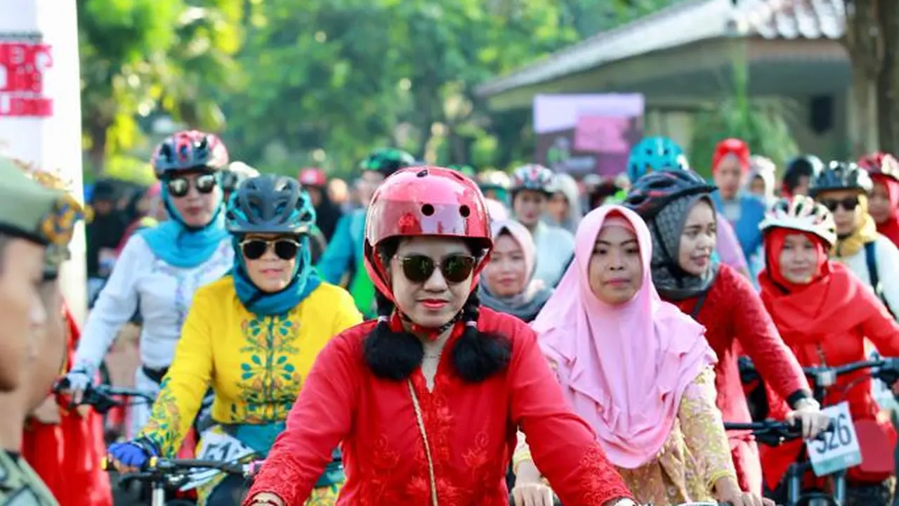 Bersepeda pagi hari