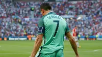 Cristiano Ronaldo (Reuters/Robert Pratta)