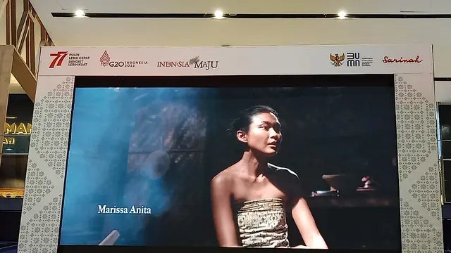 Show Perdana Oscar Lawalata Usai Berganti Nama Asha Smara Darra, Angkat Kelas Tenun Ikat