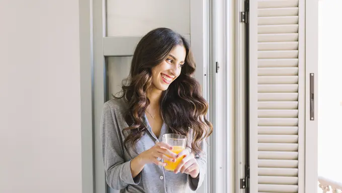 wanita oktober tampak lebih menarik