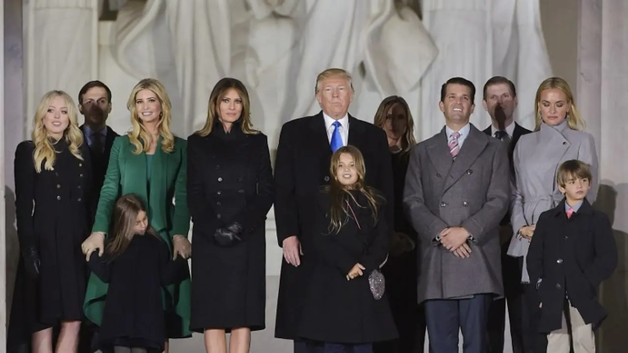 Donald Trump Kecewa Tak Bisa Selamatkan Pernikahan Putra Sulungnya