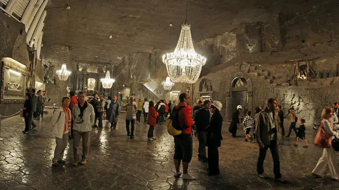 Bintang 5: Bangunan Bawah Tanah, Menara Miring, Bangunan Instan