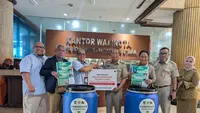 Peduli Lingkungan, Daihatsu Latih Warga Kelola Sampah Organik